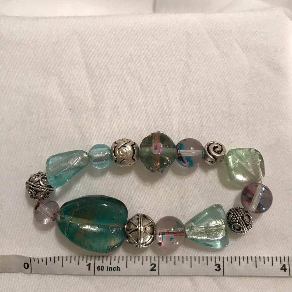 Beaded bracelet - Picture 3 of 5